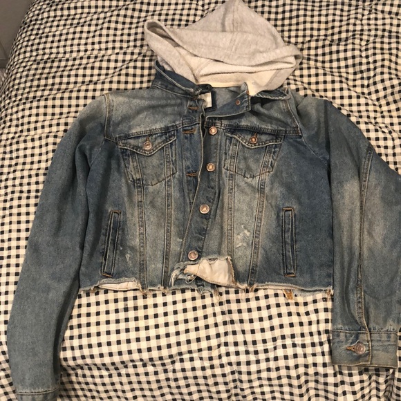 Forever 21 Jackets & Blazers - Cropped forever 21 Denim jacket